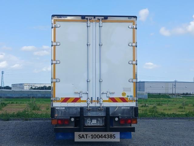 Mitsubishi GREAT 2020-02 8872178-12