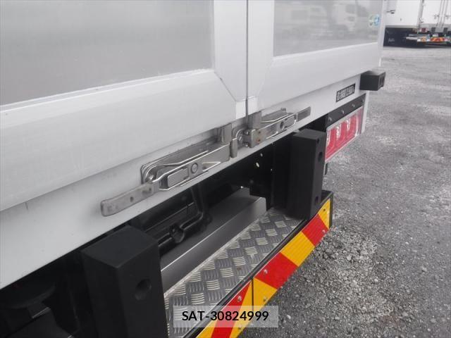 Mitsubishi GREAT 2023-01 8872174-19