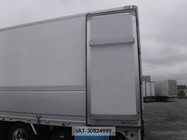 Mitsubishi GREAT 2023-01 8872174-25