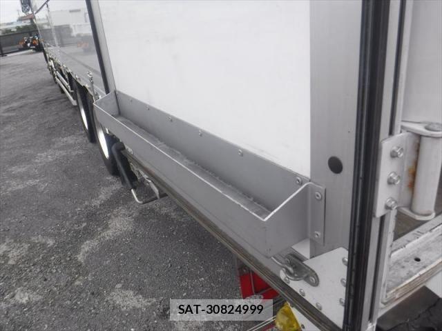 Mitsubishi GREAT 2023-01 8872174-26