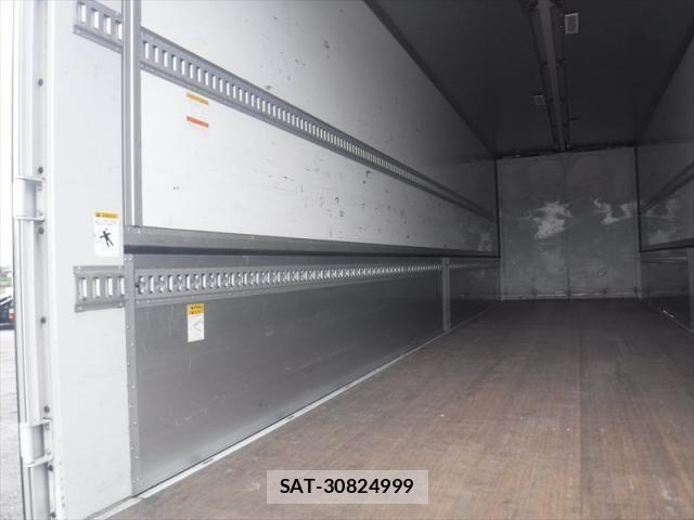 Mitsubishi GREAT 2023-01 8872174-28