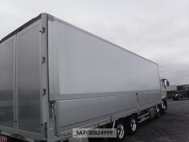 Mitsubishi GREAT 2023-01 8872174-8