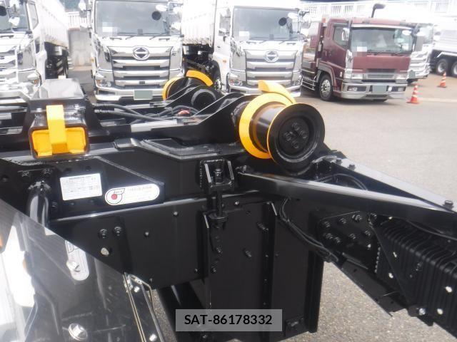 Mitsubishi GREAT 2026-05 8872172-9