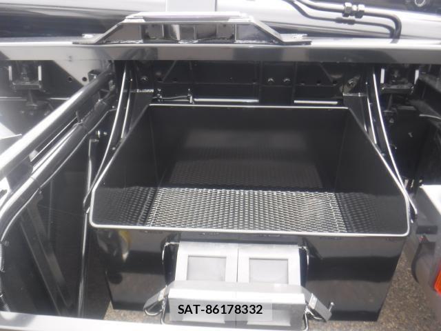 Mitsubishi GREAT 2026-05 8872172-11