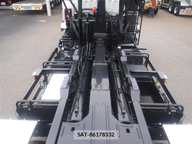 Mitsubishi GREAT 2026-05 8872172-13