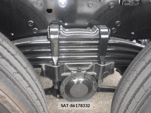 Mitsubishi GREAT 2026-05 8872172-16