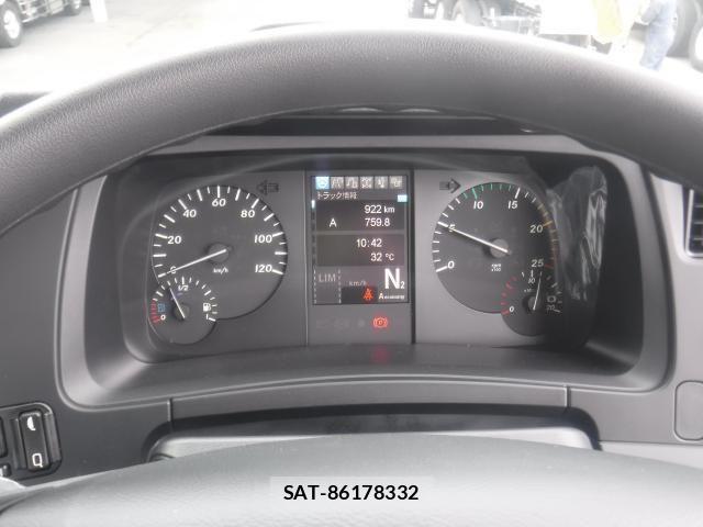 Mitsubishi GREAT 2026-05 8872172-27