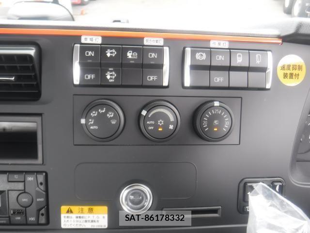 Mitsubishi GREAT 2026-05 8872172-28