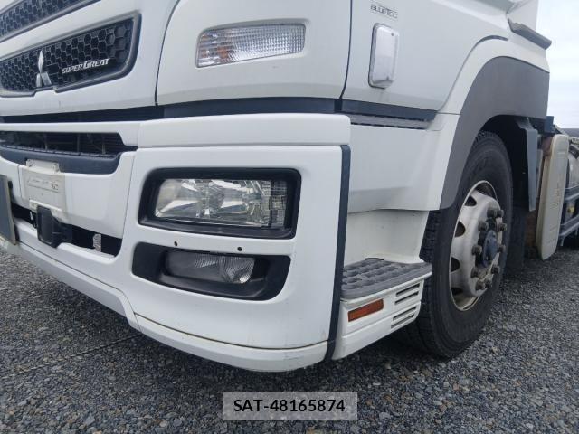 Mitsubishi GREAT 2015-11 8872182-26