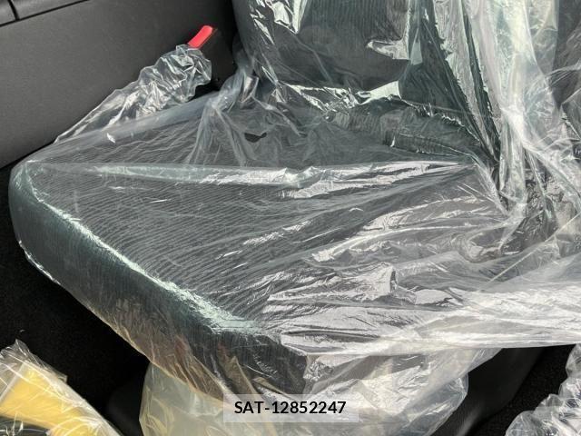 Mitsubishi GREAT 2024-01 8882425-21