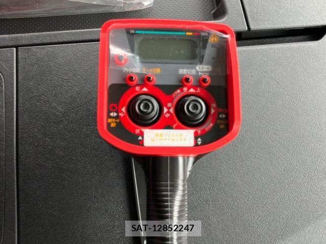 Mitsubishi GREAT 2024-01 8882425-24