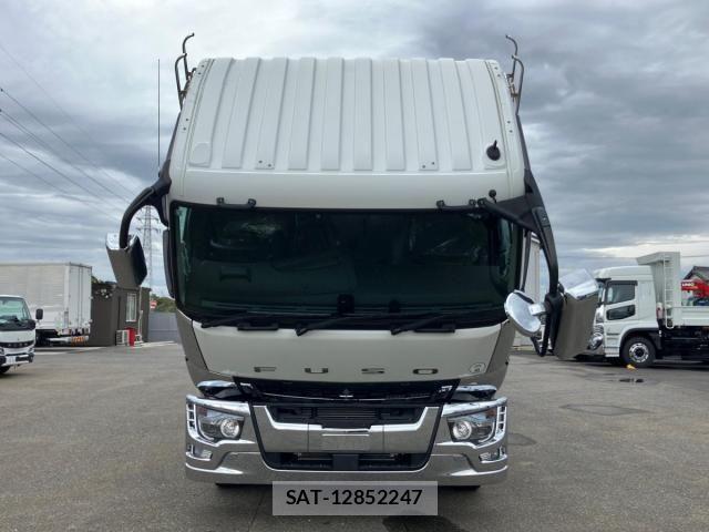 Mitsubishi GREAT 2024-01 8882425-25