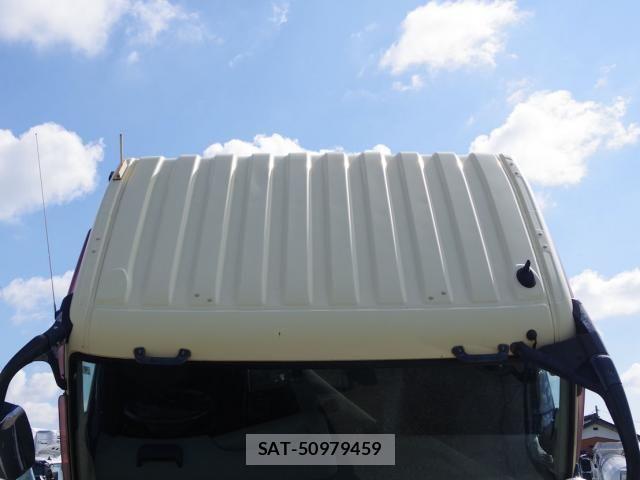 Mitsubishi GREAT 2019-05 8882431-18