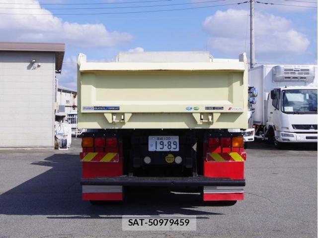 Mitsubishi GREAT 2019-05 8882431-21