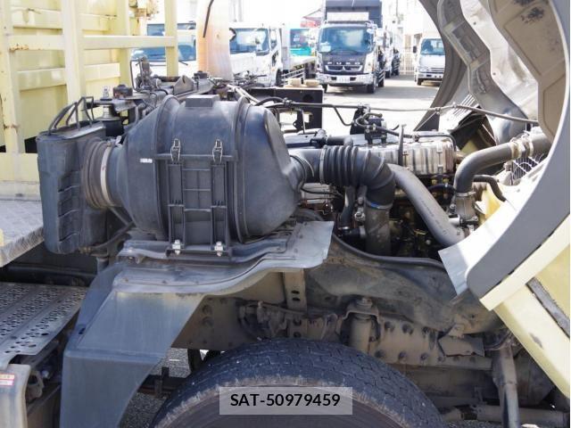 Mitsubishi GREAT 2019-05 8882431-25
