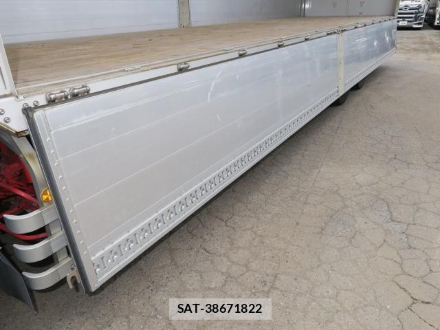 Mitsubishi GREAT 2020-03 8882432-11