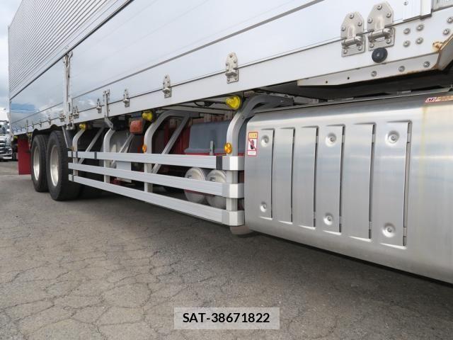 Mitsubishi GREAT 2020-03 8882432-15
