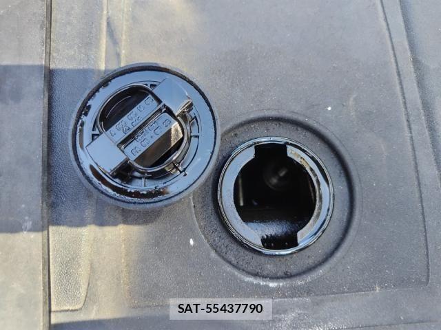 Mitsubishi GREAT 2021-02 8882430-9