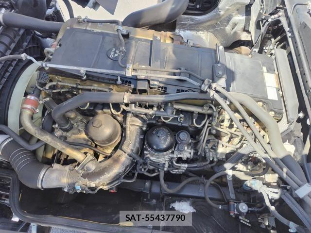 Mitsubishi GREAT 2021-02 8882430-11