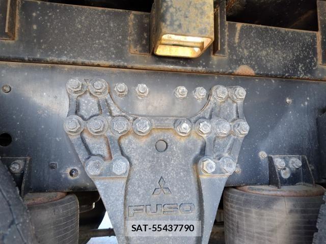 Mitsubishi GREAT 2021-02 8882430-13