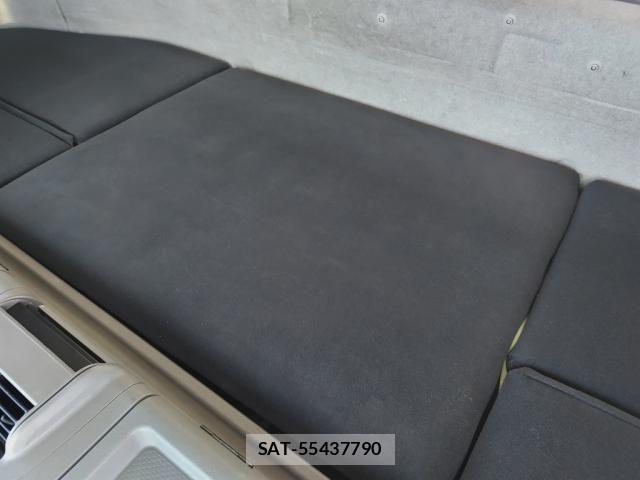 Mitsubishi GREAT 2021-02 8882430-21