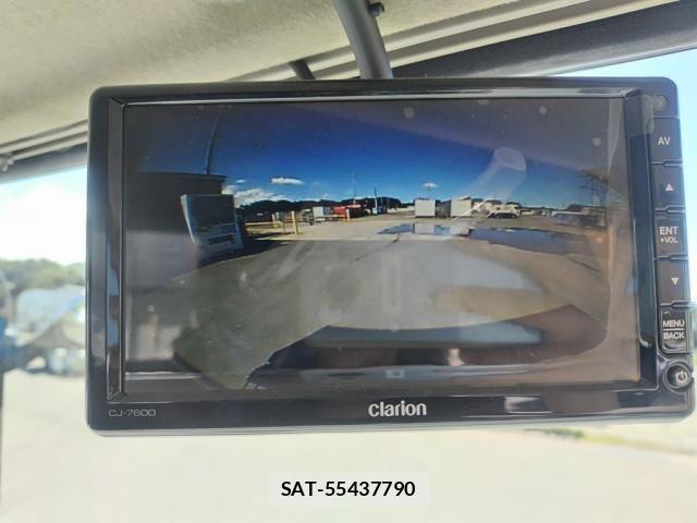 Mitsubishi GREAT 2021-02 8882430-24