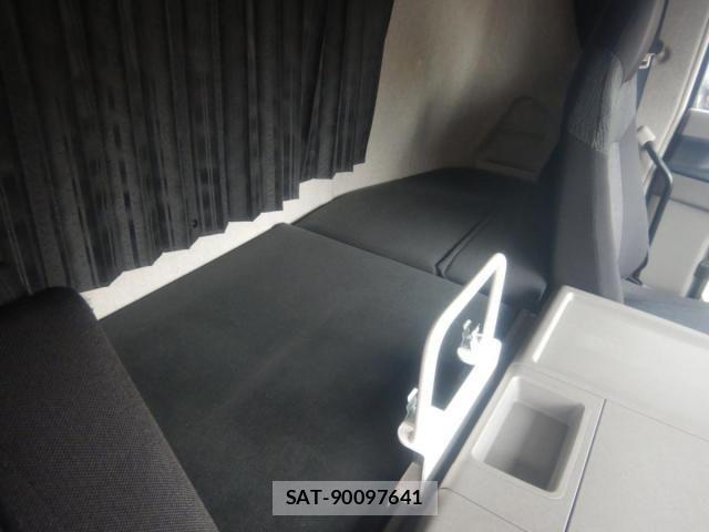 Mitsubishi GREAT 2020-05 8882433-16
