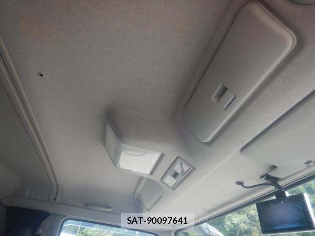 Mitsubishi GREAT 2020-05 8882433-17