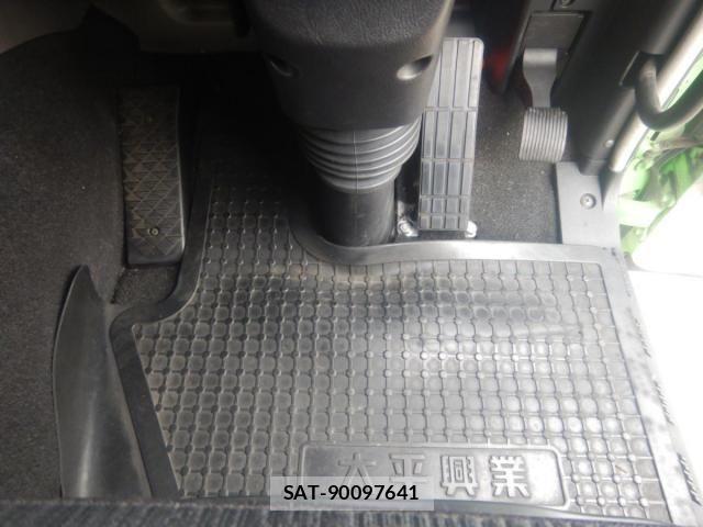Mitsubishi GREAT 2020-05 8882433-18