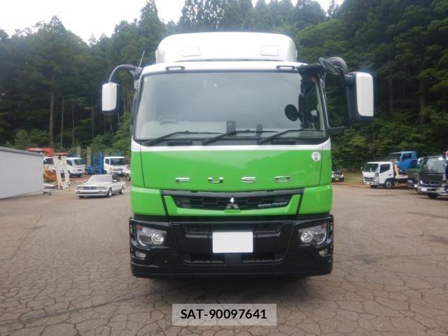 Mitsubishi GREAT 2020-05 8882433-1
