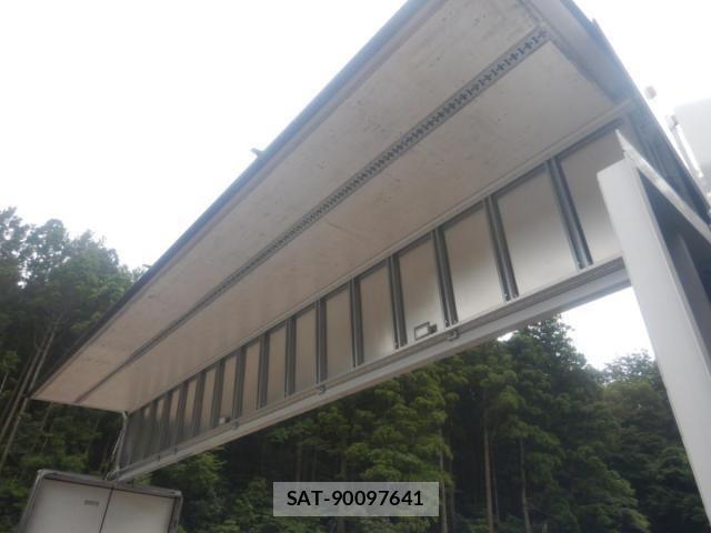Mitsubishi GREAT 2020-05 8882433-22
