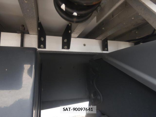 Mitsubishi GREAT 2020-05 8882433-26