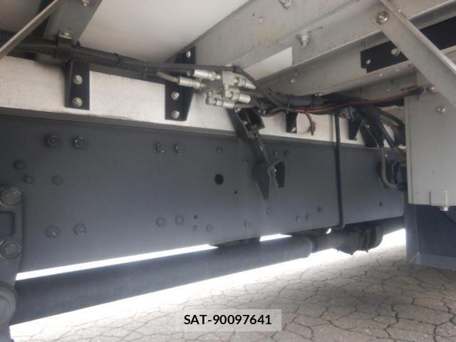 Mitsubishi GREAT 2020-05 8882433-29