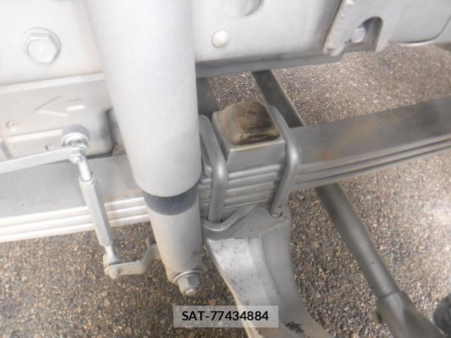 Mitsubishi GREAT 2021-02 8882429-15