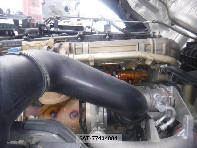 Mitsubishi GREAT 2021-02 8882429-28