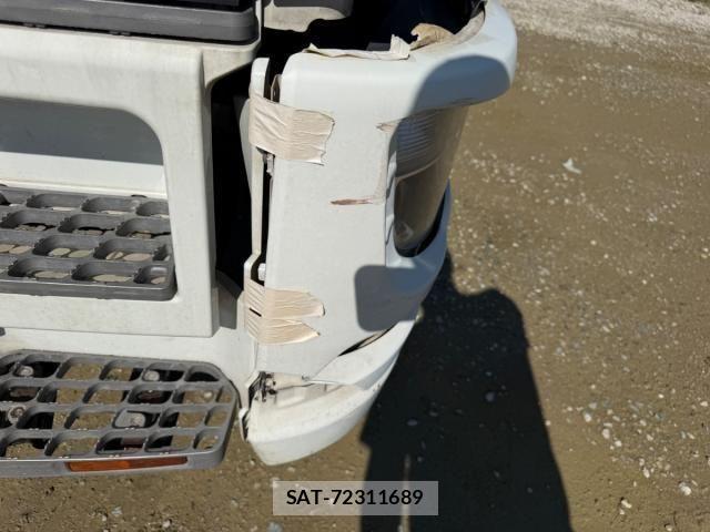 Mitsubishi GREAT 2019-01 8882435-18