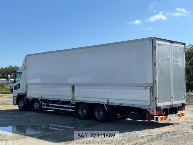Mitsubishi GREAT 2019-01 8882435-7