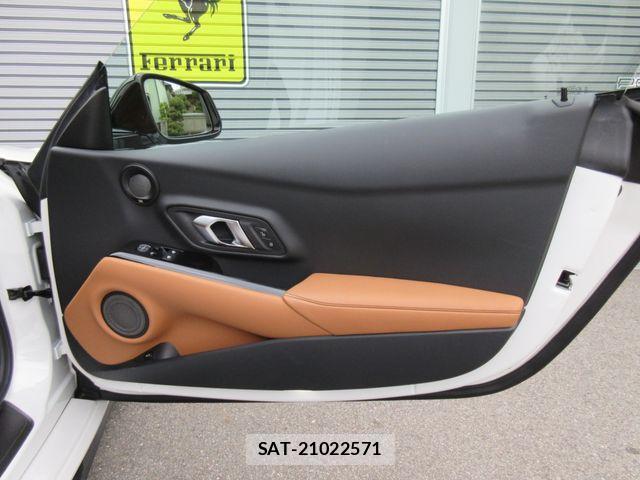 Toyota SUPRA 2023-07 2034047-25