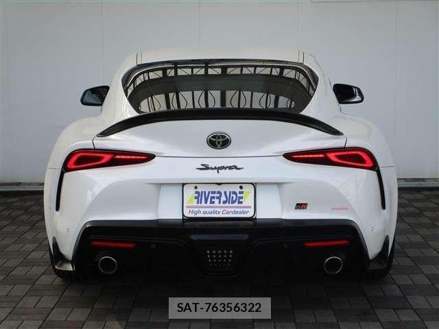 Toyota SUPRA 2024-08 8102131-21