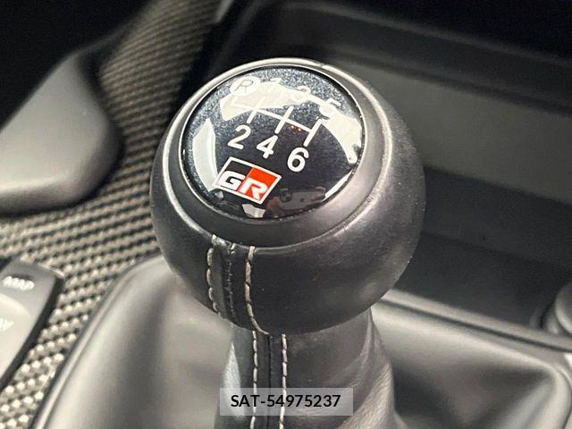 Toyota SUPRA 2024-04 8132556-2