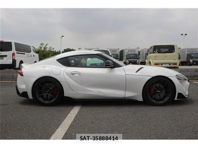 Toyota SUPRA 2020-03 8210483-9