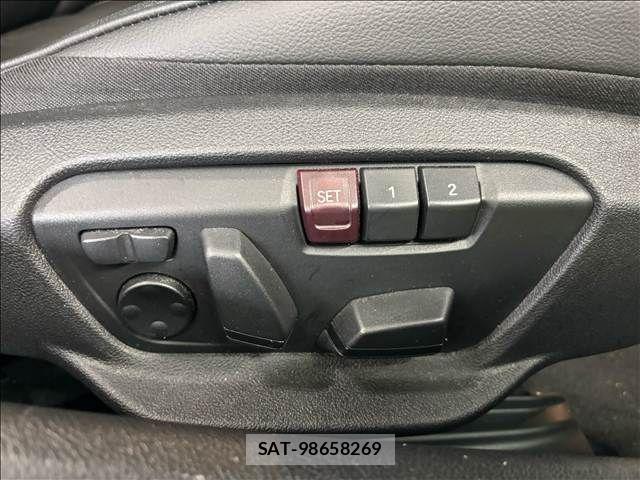 Toyota SUPRA 2021-01 8246858-7