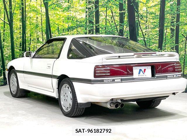 Toyota SUPRA 1989-07 8355695-15