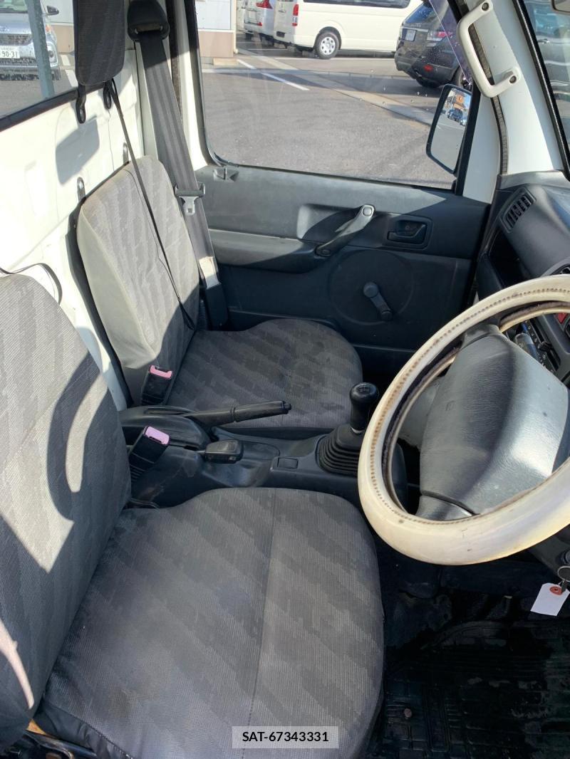 Suzuki CARRY TRUCK 2006-01 523601-10