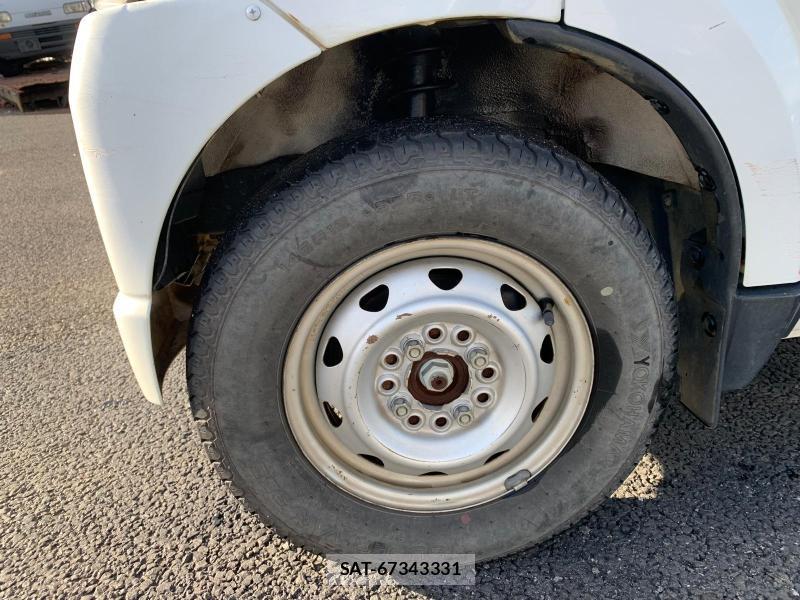 Suzuki CARRY TRUCK 2006-01 523601-17