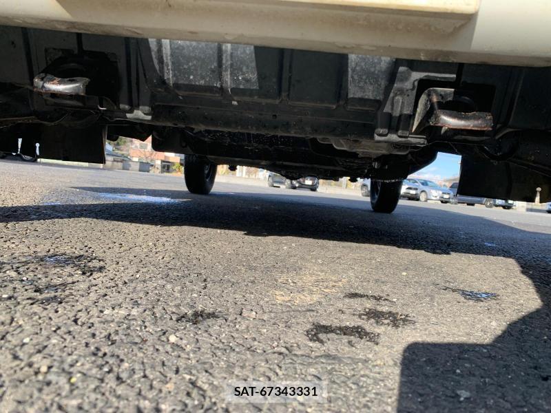 Suzuki CARRY TRUCK 2006-01 523601-18