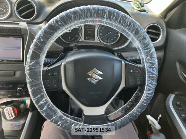 Suzuki ESCUDO 2016-02 7562938-9