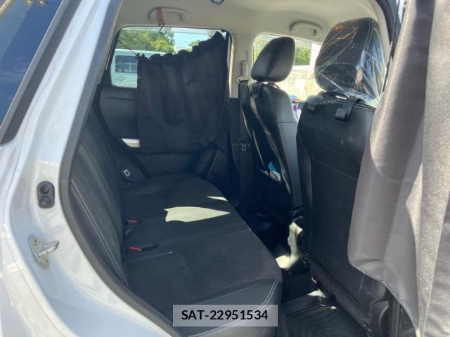 Suzuki ESCUDO 2016-02 7562938-24