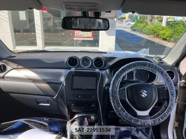 Suzuki ESCUDO 2016-02 7562938-25