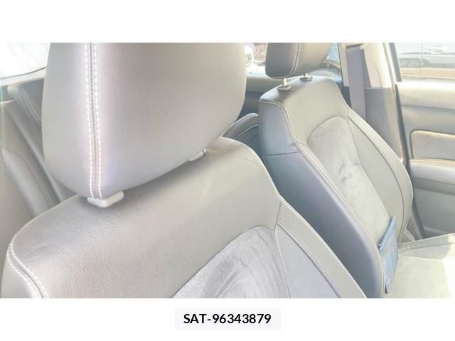 Suzuki ESCUDO 2016-11 8415223-13